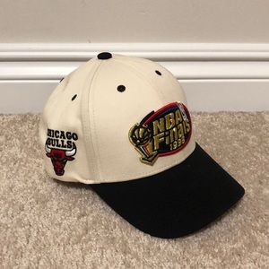 Mitchell & Ness NBA finals SnapBack